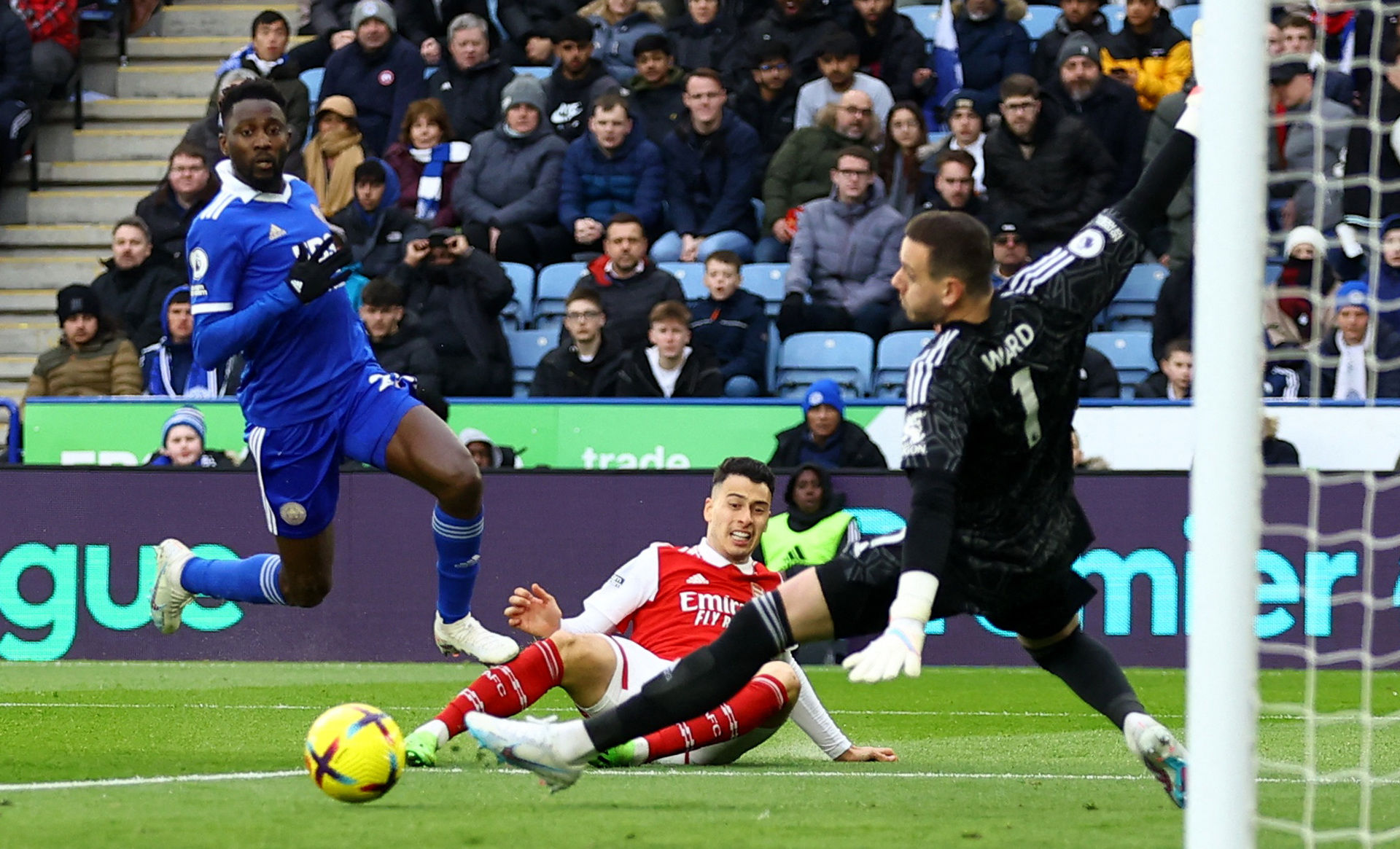 下攻击稳住 下攻击稳住